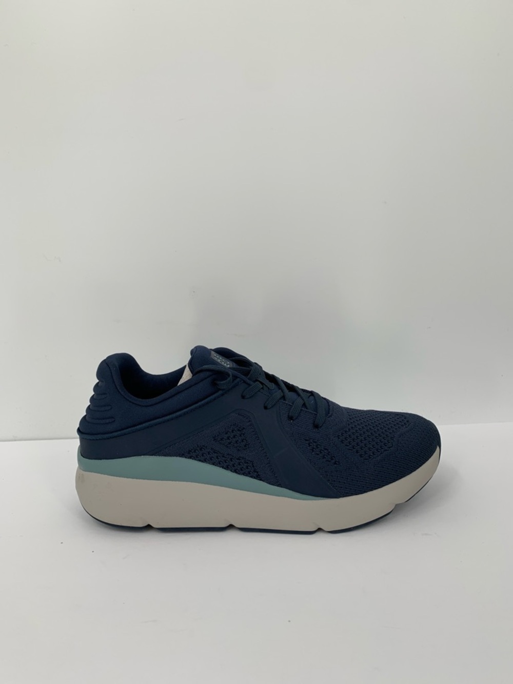 ABEO Momentum MXV Shift comfort sneaker walking shoe Navy Blue tie lace mesh 10